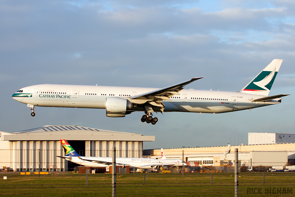 Boeing 777-300ER - B-KQC - Cathay Pacific