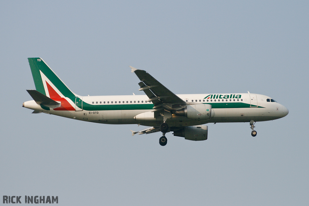 Airbus A320-216 - EI-DTD - Alitalia