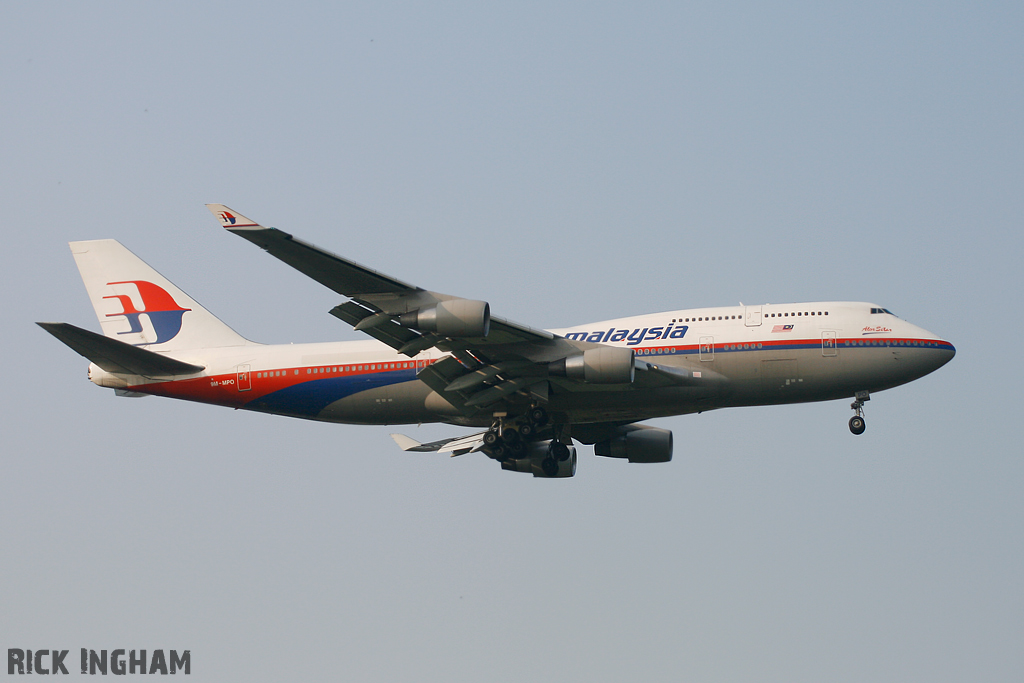Boeing 747-4H6 - 9M-MPO - Malaysia Airlines