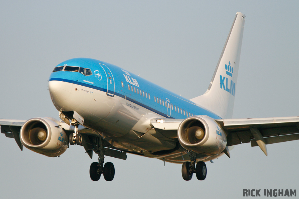 Boeing 737-7K2 - PH-BGF - KLM