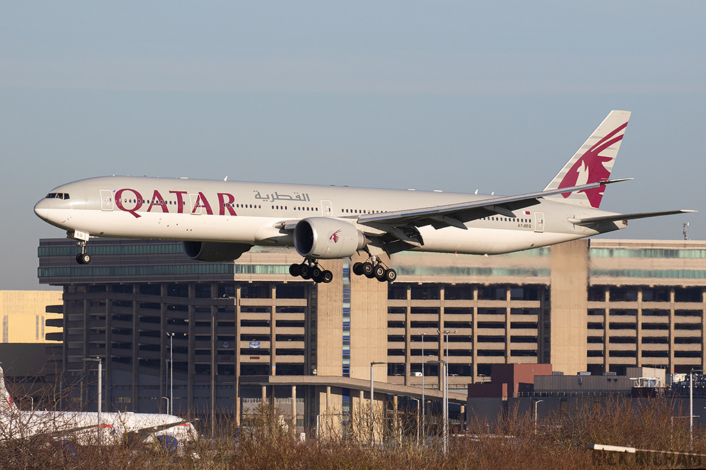 Boeing 777-3DZER - A7-BEQ - Qatar Airways