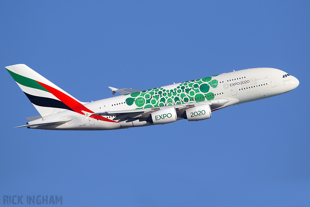 Airbus A380-861 - A6-EOK - Emirates