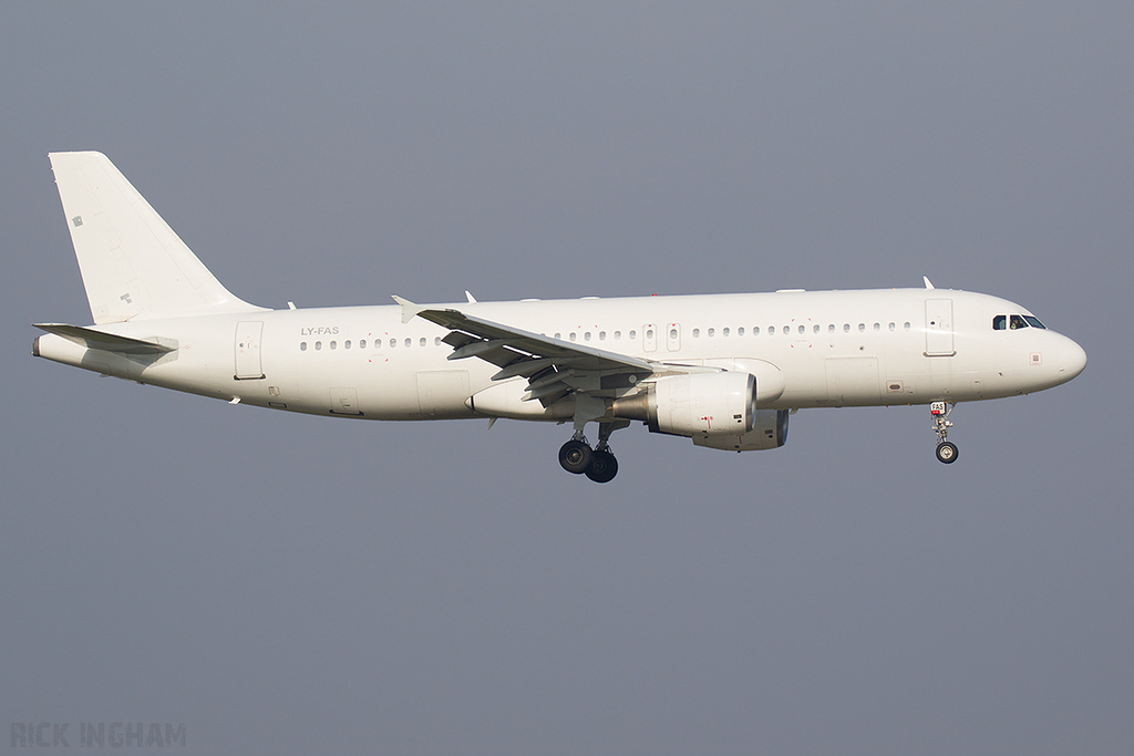 Airbus A320-214 - LY-FAS - GetJet Airlines