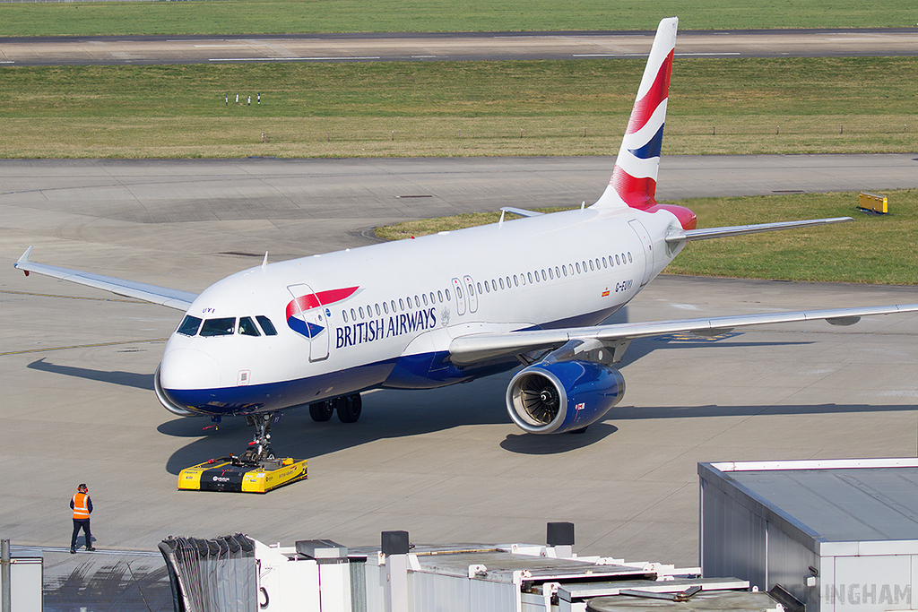 Airbus A320-232 - G-EUYI - British Airways