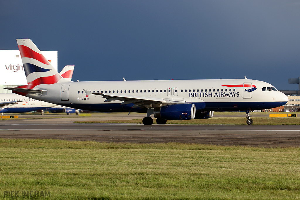 Airbus A320-232 - G-EUYI - British Airways