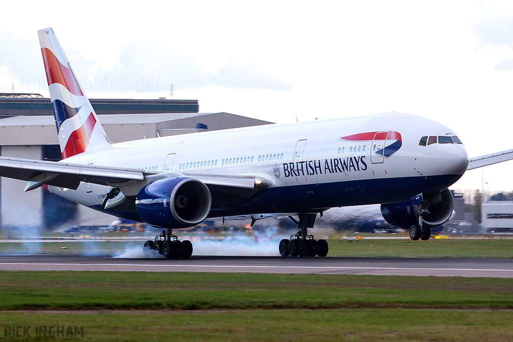 Boeing 777-236ER - G-YMMK - British Airways