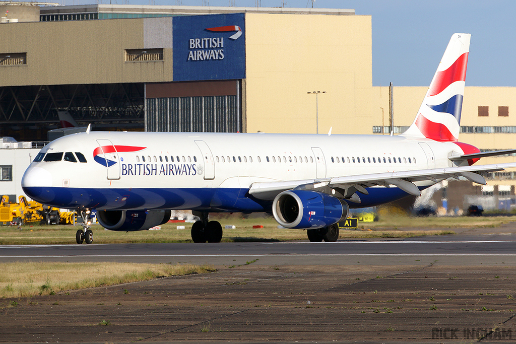Airbus A321-231 - G-MEDM - British Airways
