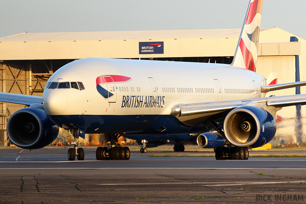 Boeing 777-236 - G-YMMP - British Airways