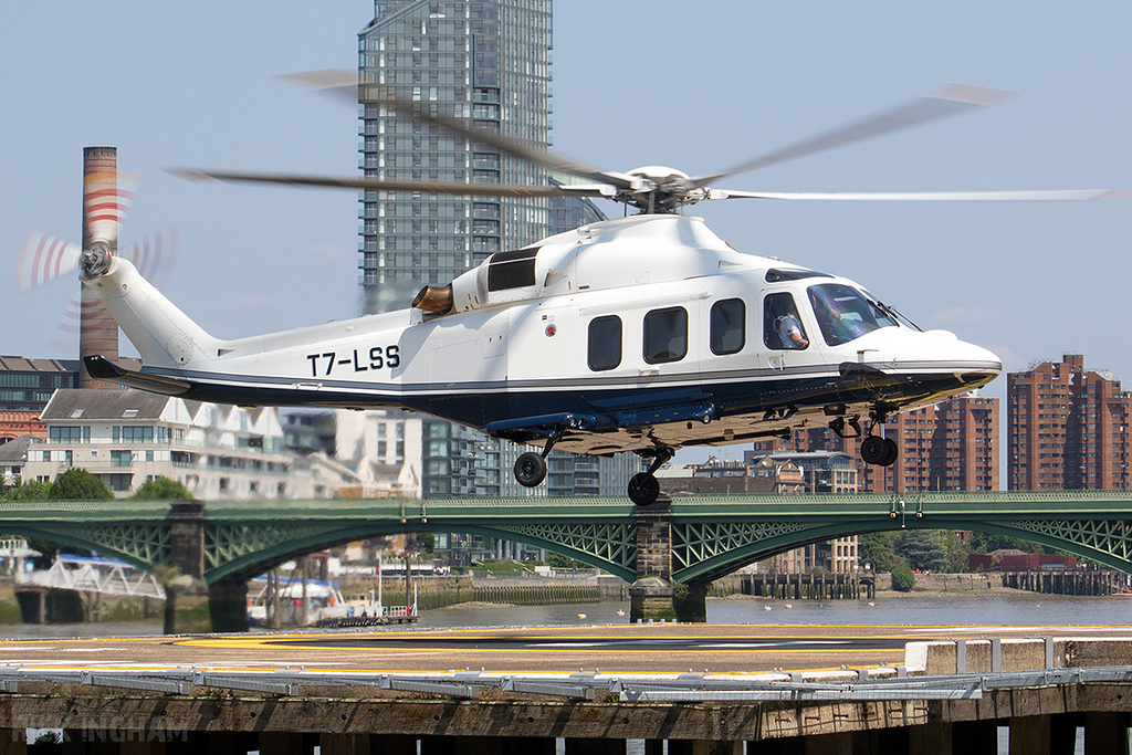 AgustaWestland AW139 - T7-LSS