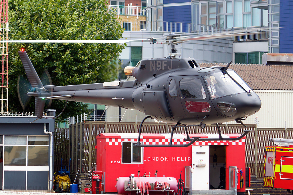 Eurocopter AS350 Squirrel - N9FJ