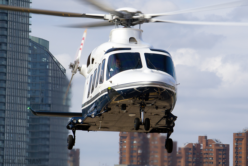 AgustaWestland AW139 - T7-LSS