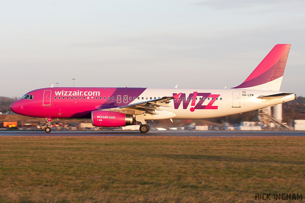 Airbus A320-232 - HA-LPW - Wizz Air