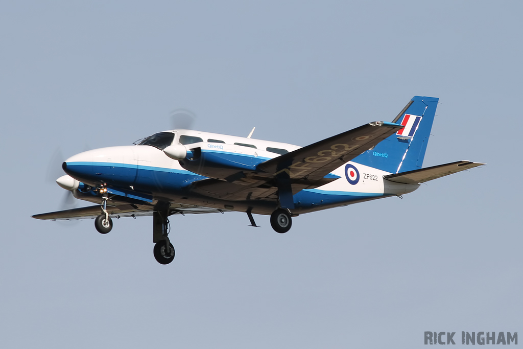 Piper PA-31-350 Chieftain - ZF622 - QinetiQ