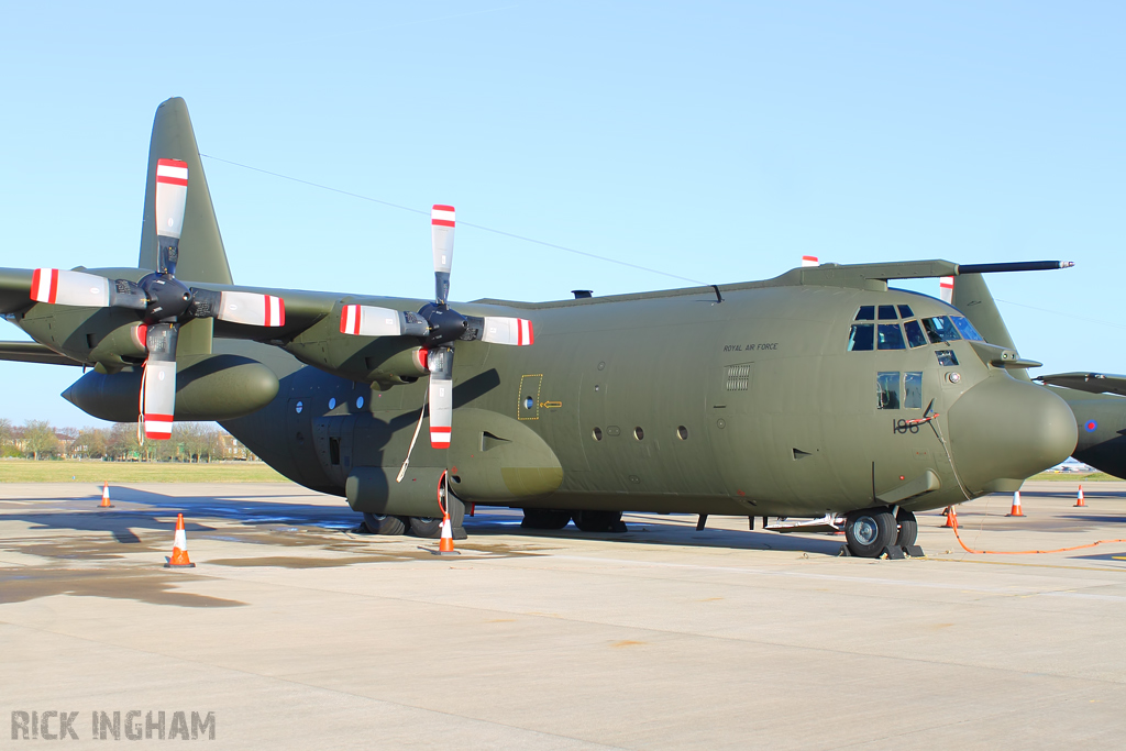 Lockheed C-130K Hercules C1P - XV196 - RAF