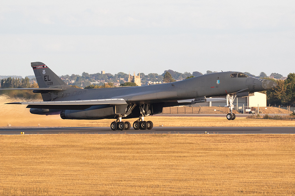 Rockwell B-1B Lancer - 86-0139 - USAF