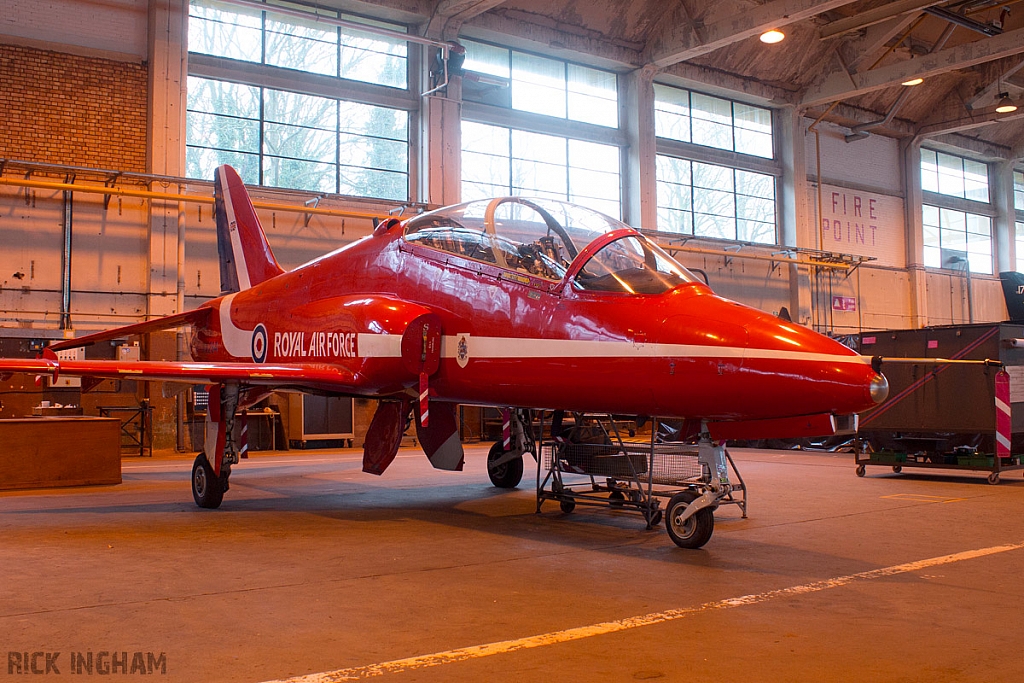 British Aerospace Hawk T1 - XX294 - RAF | The Red Arrows
