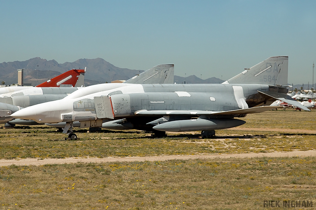 McDonnell Douglas RF-4C Phantom - 68-0584 - USAF
