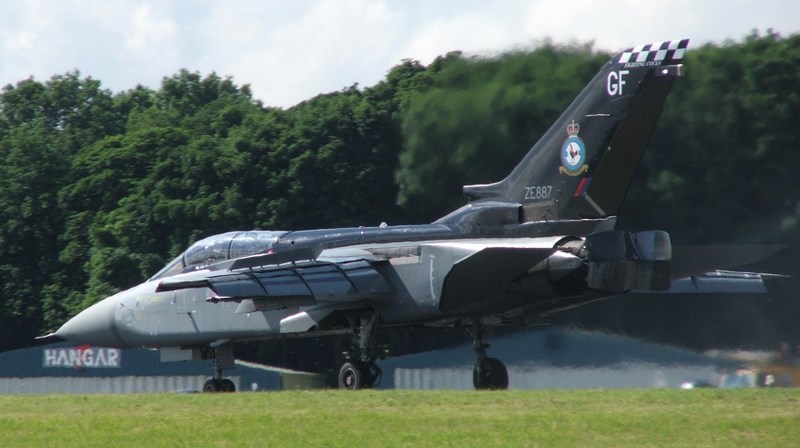 Panavia Tornado F3 - ZE887/GF - RAF