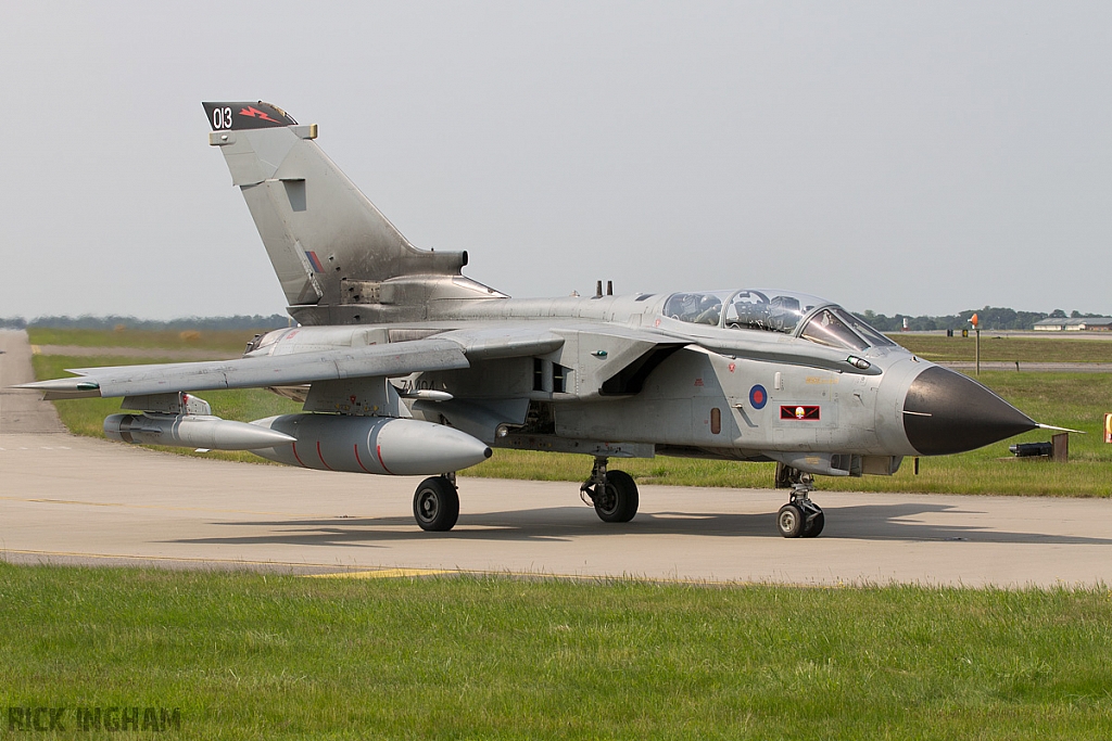 Panavia Tornado GR4 - ZA404/013 - RAF