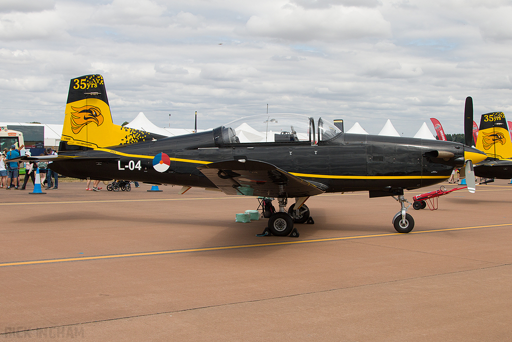 Pilatus PC-7 - L-04 - RNLAF