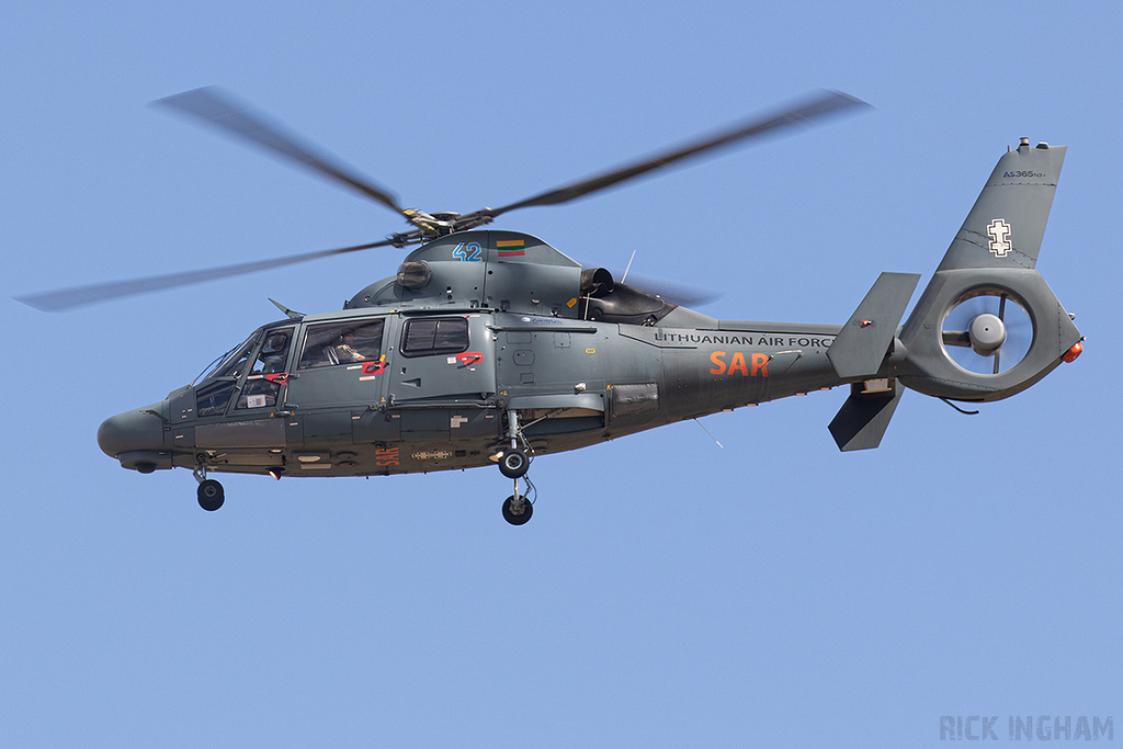 Eurocopter AS365N3+ Dauphin 2 - 42 BLUE - Lithuanian Air Force
