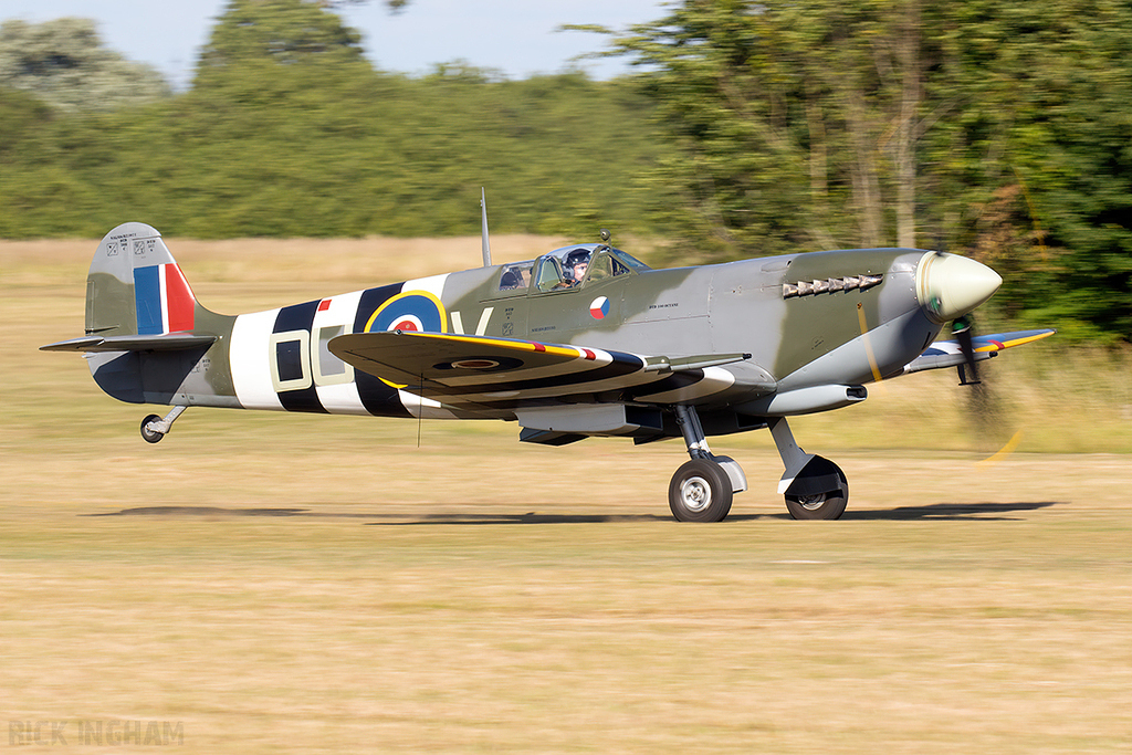 Supermarine Spitfire MK IX - SM29 / G-BRRA - RAF