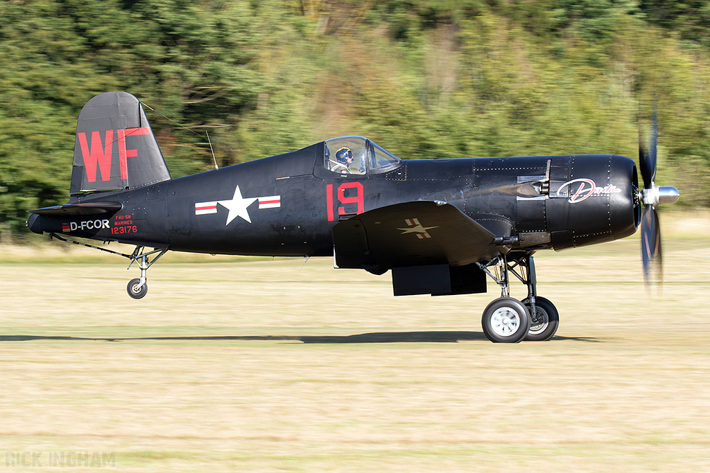 Vought F4U Corsair - 124541 / 19WF (D-FCOR) - US Navy
