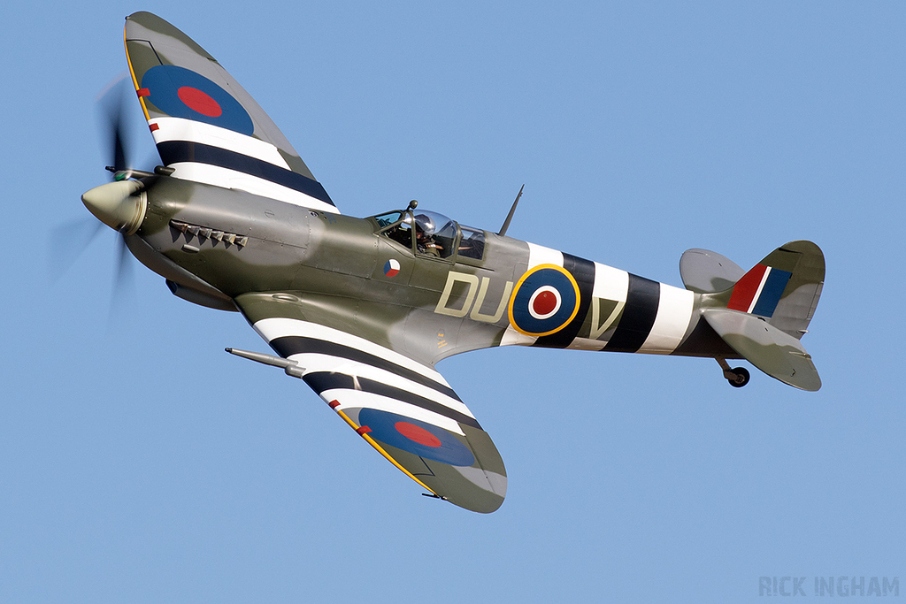 Supermarine Spitfire MK IX - SM29 / G-BRRA - RAF
