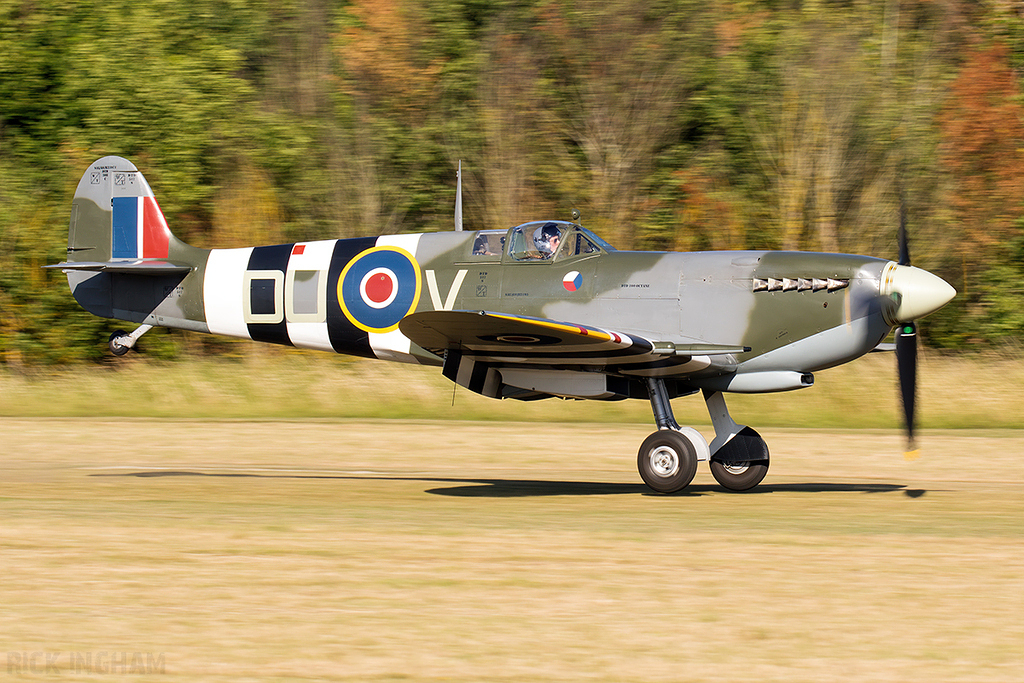 Supermarine Spitfire MK IX - SM29 / G-BRRA - RAF