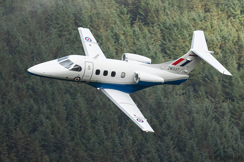 Embraer Phenom T1 - ZM337 - RAF