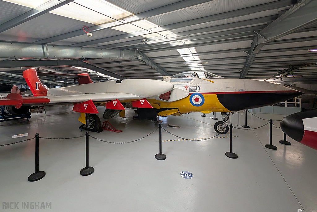 De Havilland Sea Vixen FAW2 - XS587 / G-VIXN - Royal Aircraft Establishment