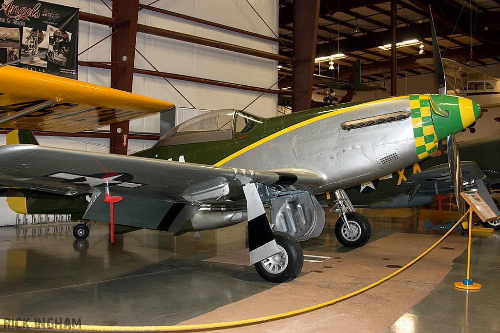 North American P-51D Mustang - 44-74910/N74920 - USAF