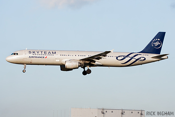 Airbus A321-212 - F-GTAE - SkyTeam | Air France