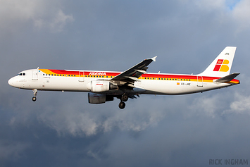 Airbus A321-211 - EC-JRE - Iberia