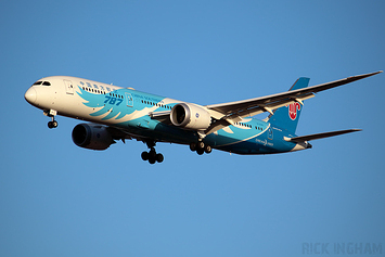 Boeing 787-9 Dreamliner - B-209E - China Southern Airlines