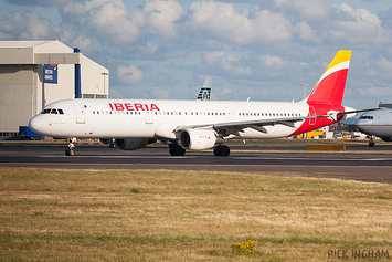 Airbus A321-212 - EC-IXD - Iberia