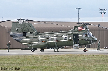 Boeing Vertol CH-46E Sea Knight - 157682/20 - US Marines