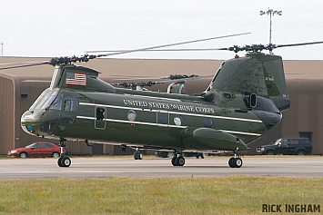 Boeing Vertol CH-46E Sea Knight - 157680/18 - US Marines