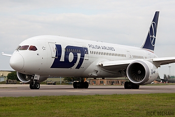 Boeing 787-8 Dreamliner - SP-LRC - LOT Polish Airlines