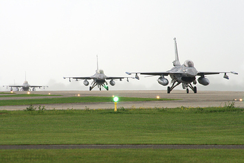 Lockheed Martin F-16AM Fighting Falcon - J-201 + J-868 + J-881 - RNLAF