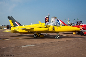Hawker Siddeley Gnat T1 - XR992/G-MOUR - RAF | Yellow Jacks