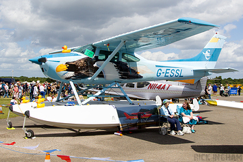 Cessna 182R Skylane - G-ESSL