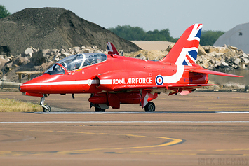 British Aerospace Hawk T1 - XX319 - RAF | The Red Arrows