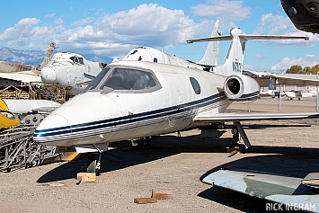 Learjet 23 - N73CE