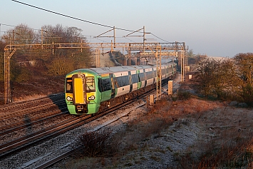 Class 377 - 377204 - Southern Rail